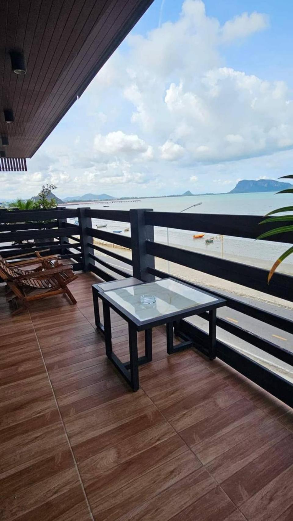 Zea Zide Hotel Prachuap Khiri Khan Bagian luar foto