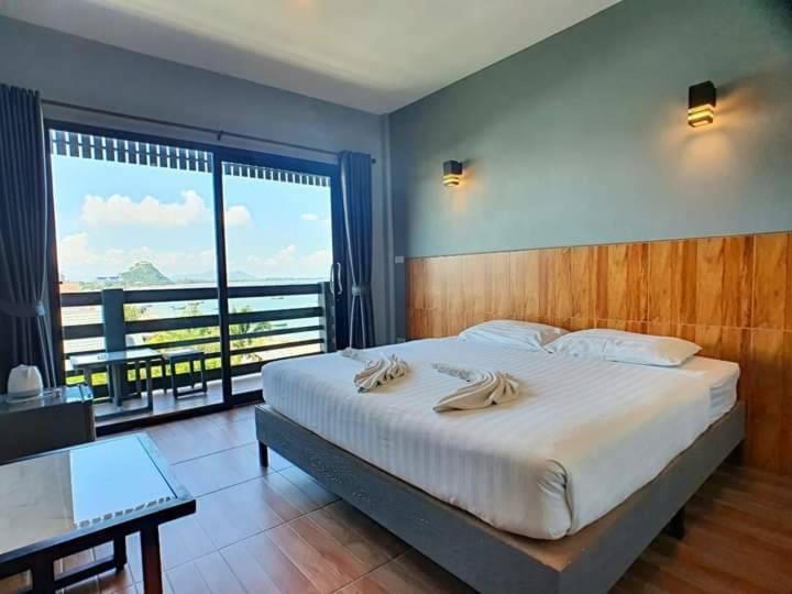 Zea Zide Hotel Prachuap Khiri Khan Bagian luar foto